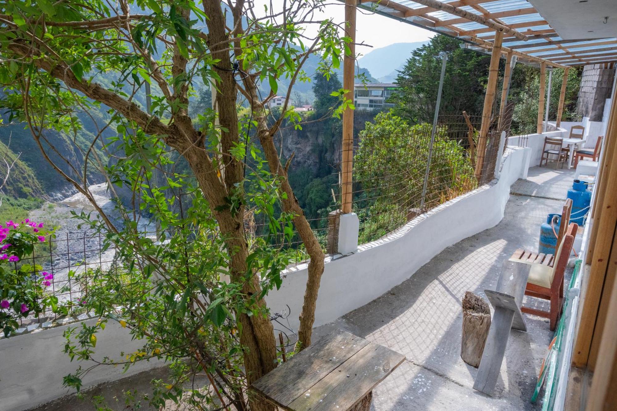Backpackers-Balcones-River-Lodge Baños Exteriér fotografie